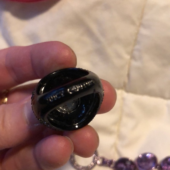 Juicy Couture - Picture 4 of 8